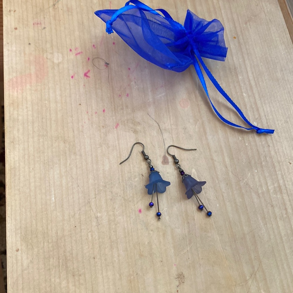 Floral tear drop earrings